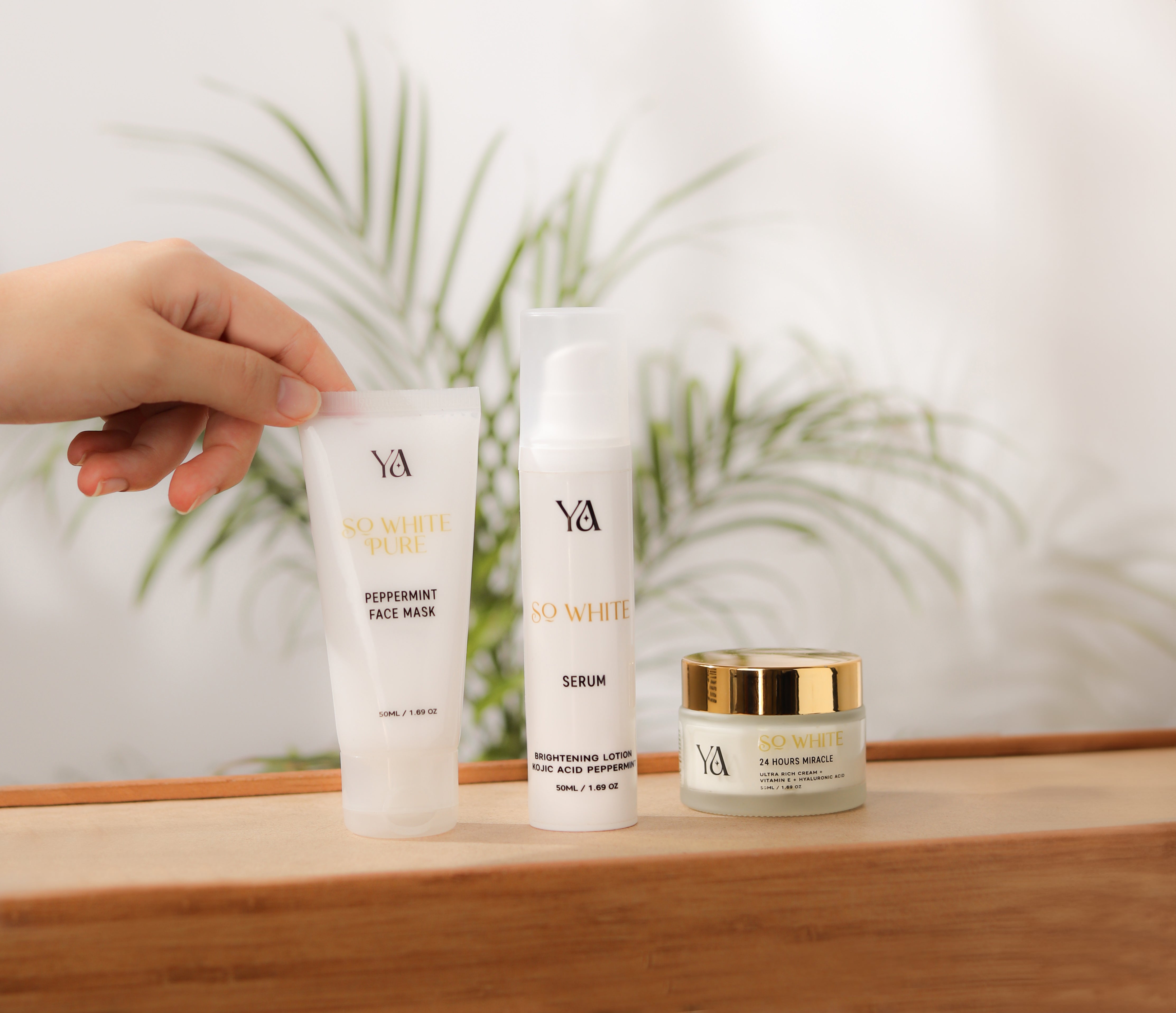 مجموعة سو وايت لتجديد وتفتيح الوجه